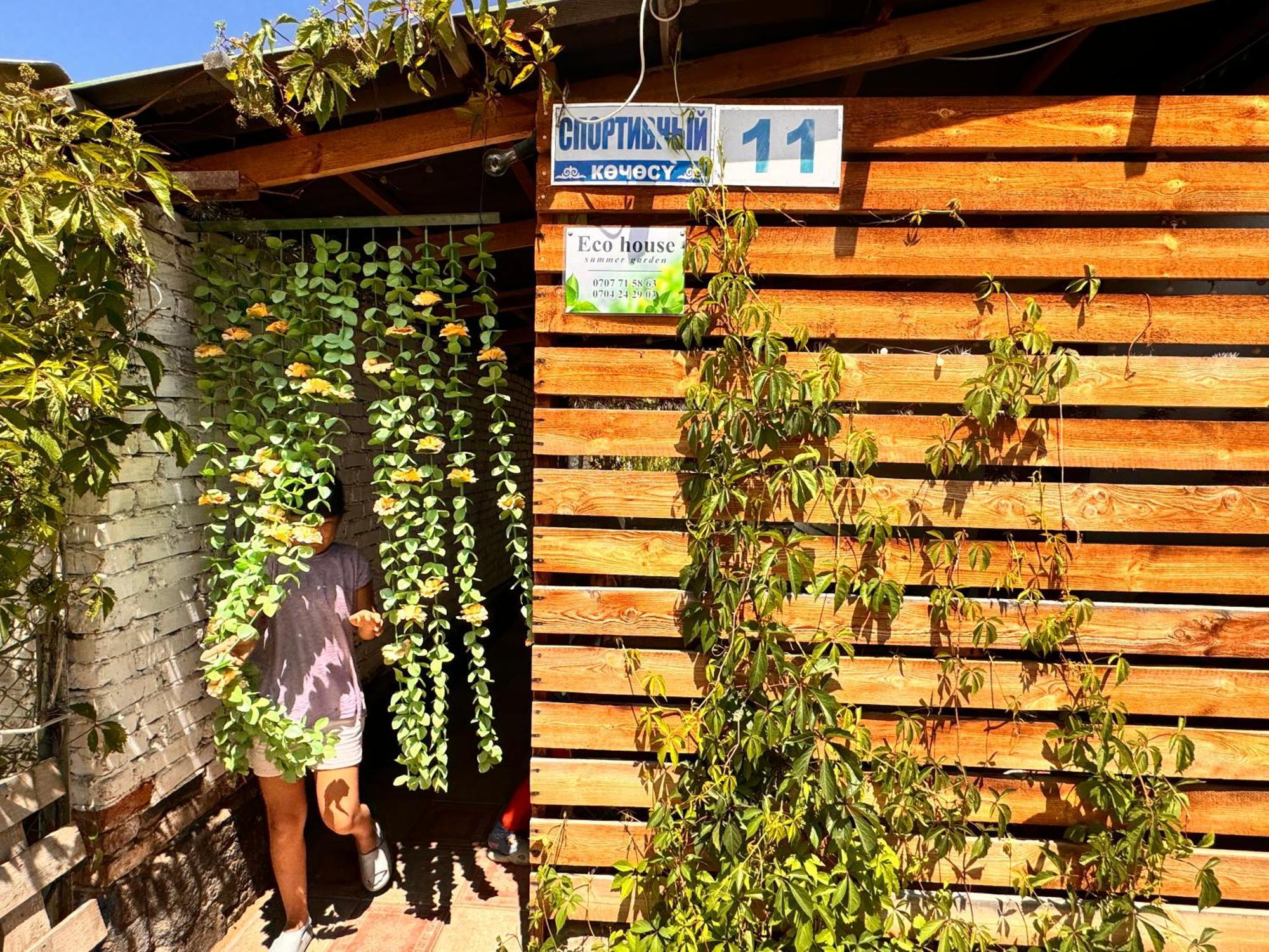 Eco House Summer Garden Kaji-Say Luaran gambar